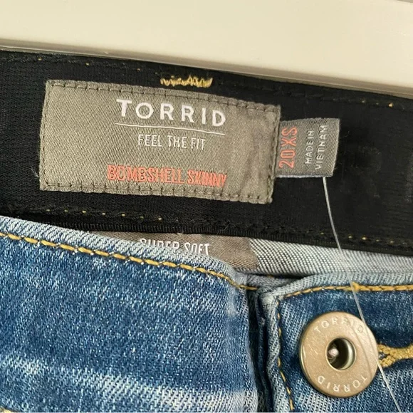 Torrid Bombshell Jeans Size 20XS Extra Short Ankle Blue High Waist Med Wash - Picture 4 of 11